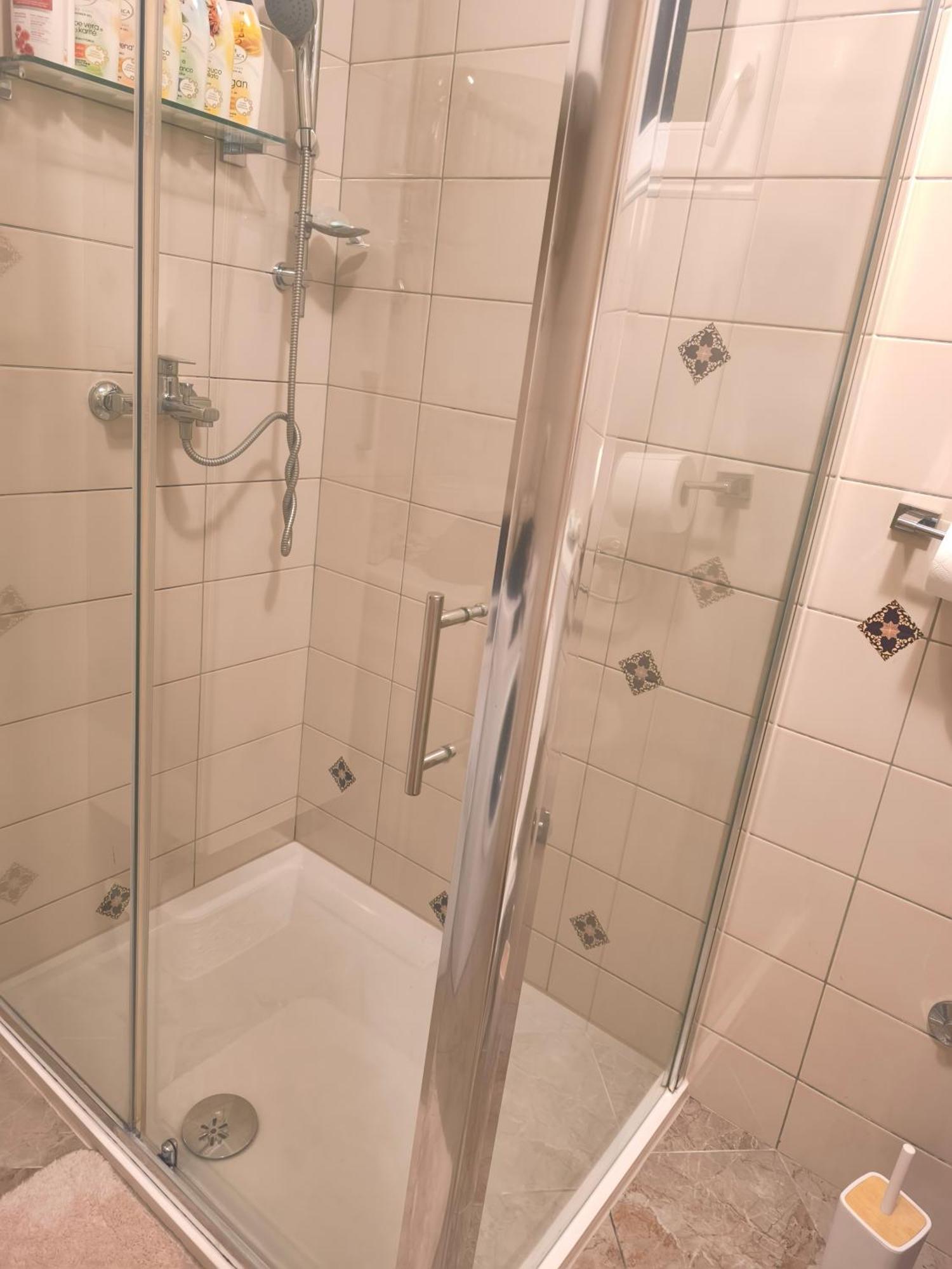 Apartman Rex Svinisce Bagian luar foto